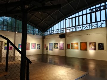 Galerie slaví
