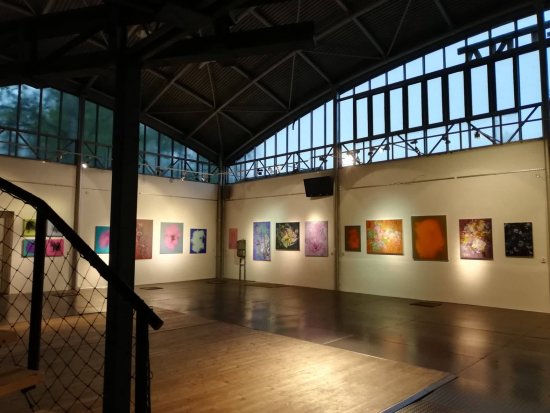 Galerie slaví